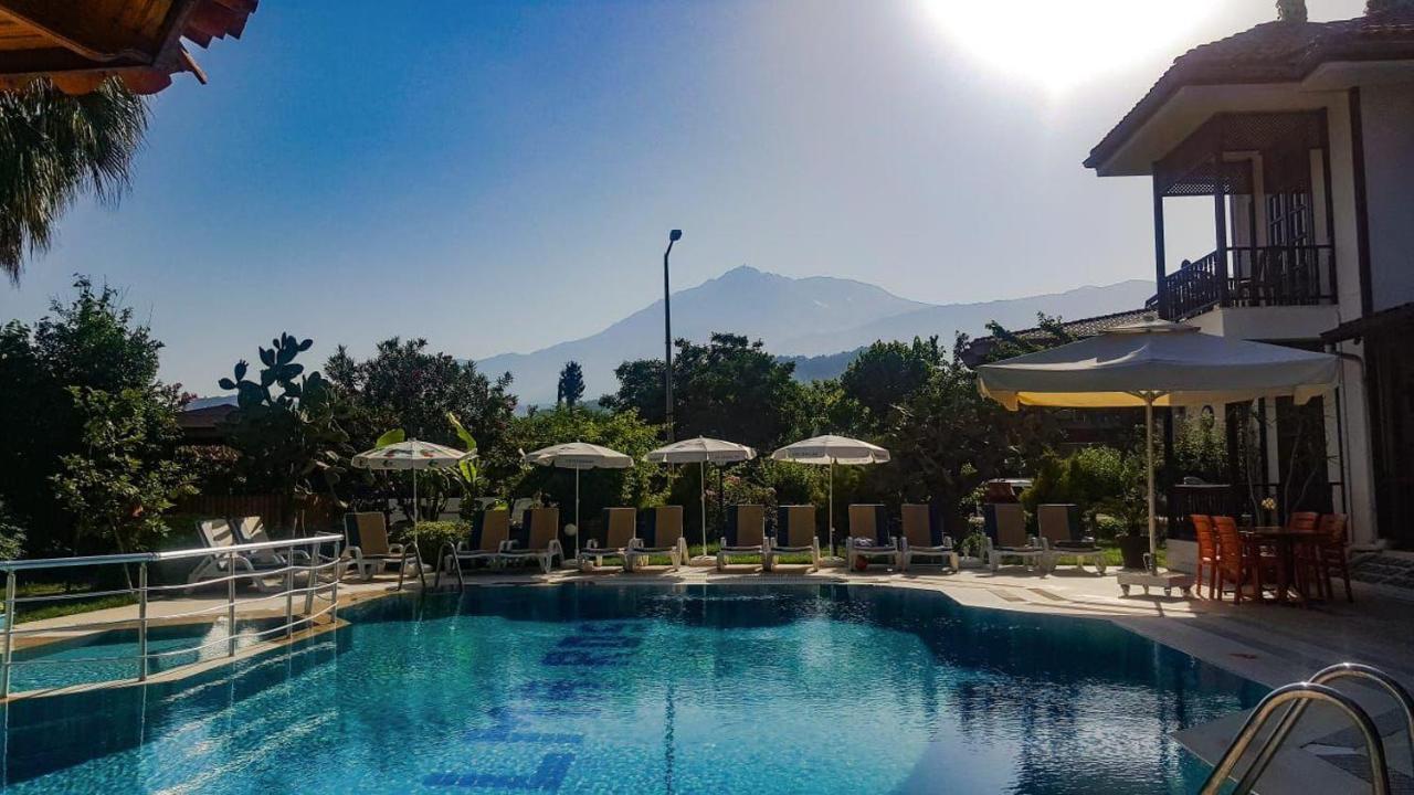 Palma Rosa Hotel Camyuva Bagian luar foto