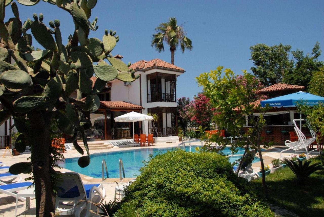 Palma Rosa Hotel Camyuva Bagian luar foto