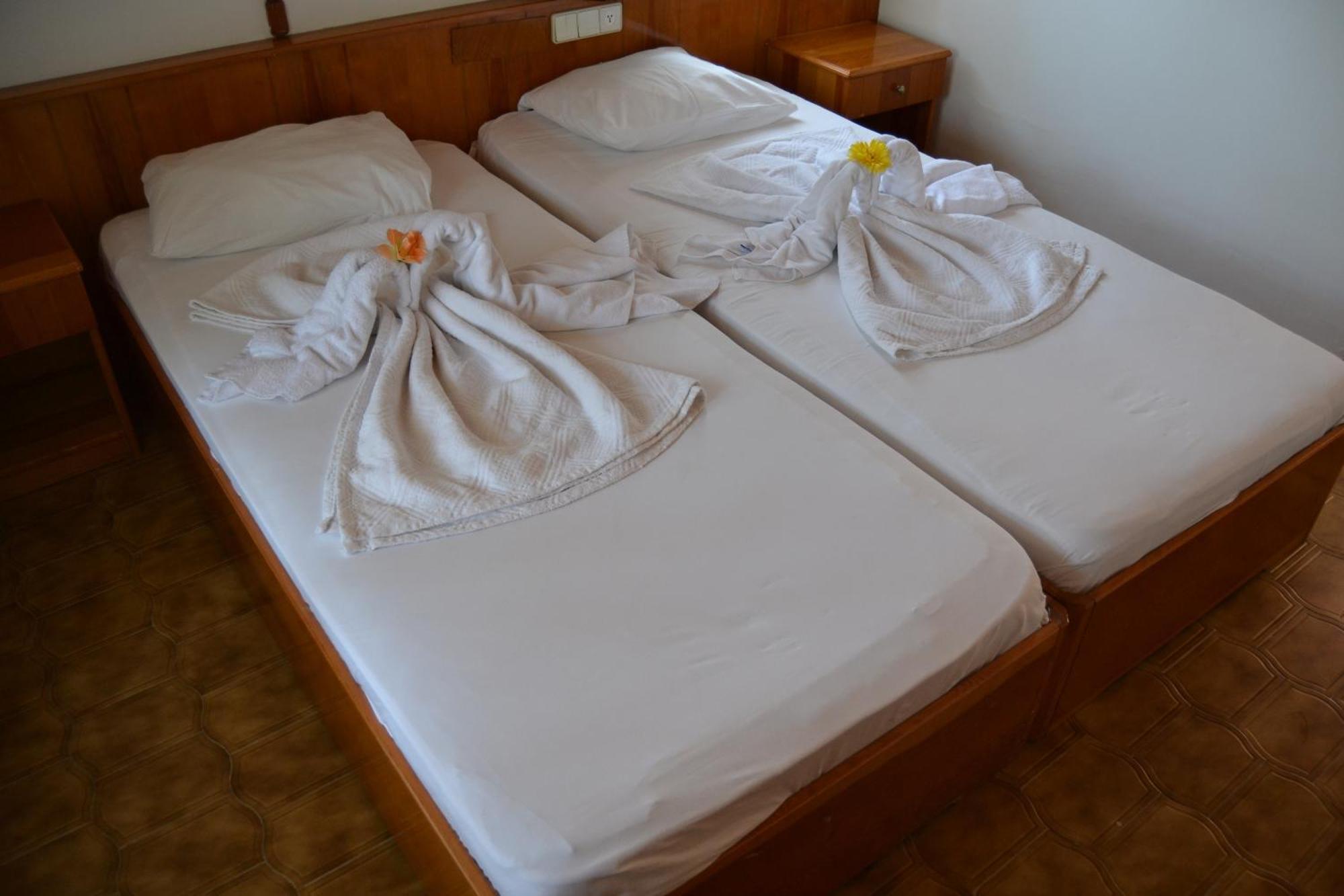 Palma Rosa Hotel Camyuva Bagian luar foto
