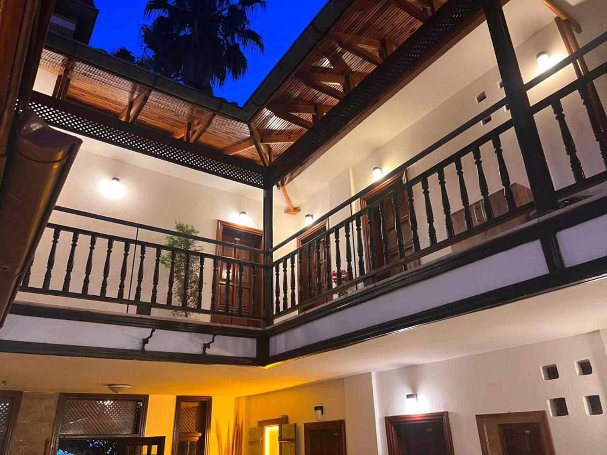 Palma Rosa Hotel Camyuva Bagian luar foto