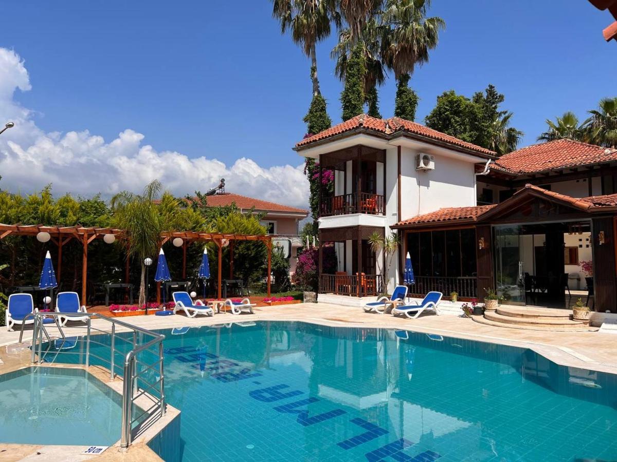 Palma Rosa Hotel Camyuva Bagian luar foto