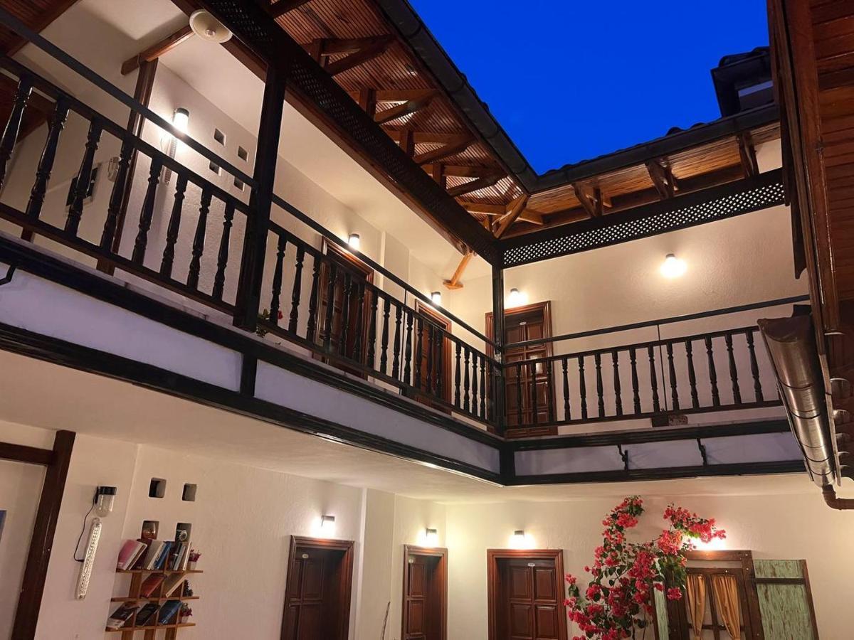 Palma Rosa Hotel Camyuva Bagian luar foto