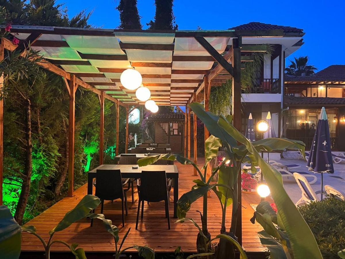 Palma Rosa Hotel Camyuva Bagian luar foto