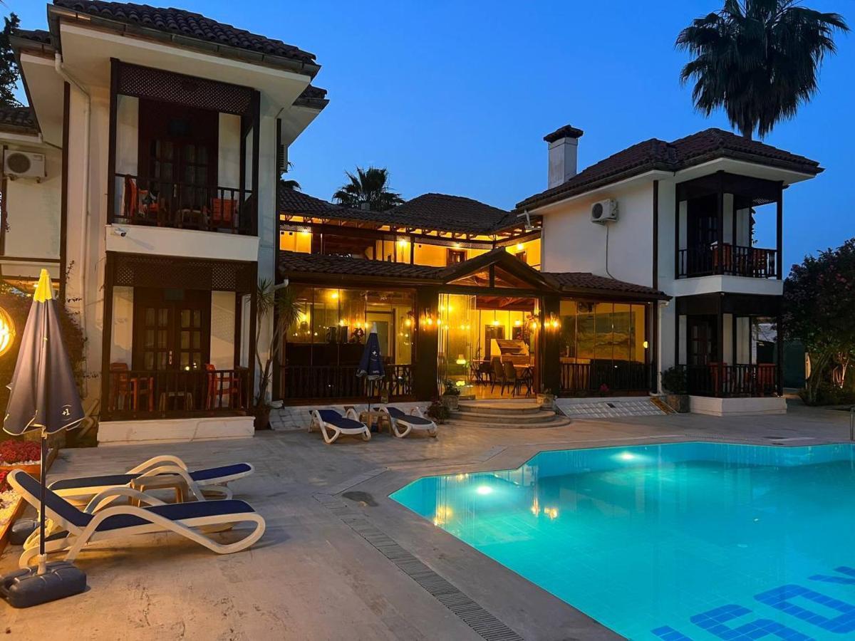 Palma Rosa Hotel Camyuva Bagian luar foto